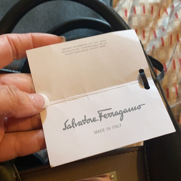 Ferragamo satchel - Picture 10 of 10